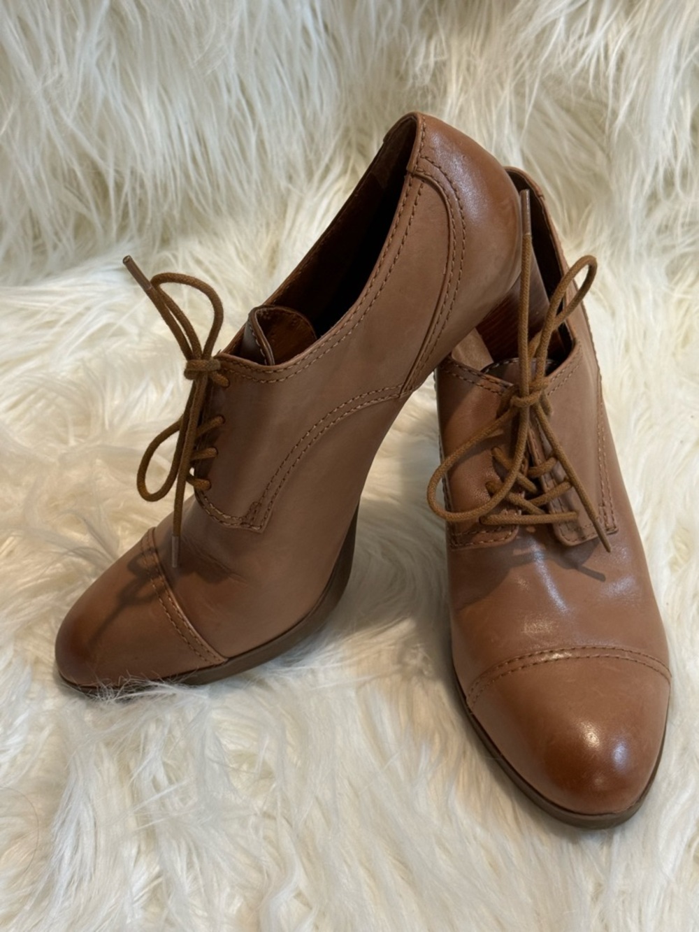 Franco Sarto leather lace-up oxford brogue heels in brown.